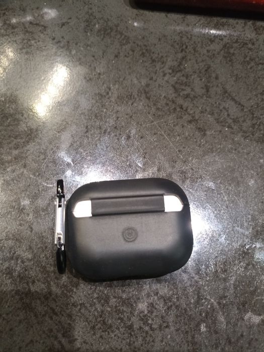 Продам air pods pro 25000