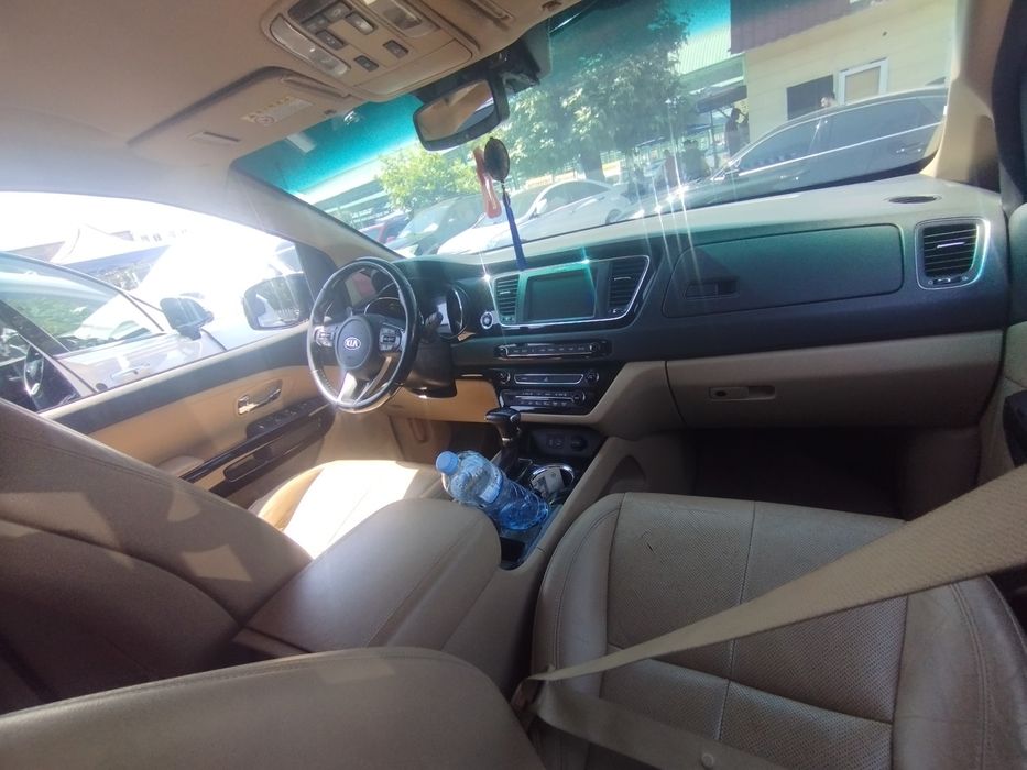 Kia Carnival 2019 — 6
