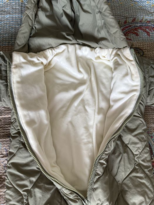 Продам комбинезон для осени и весны