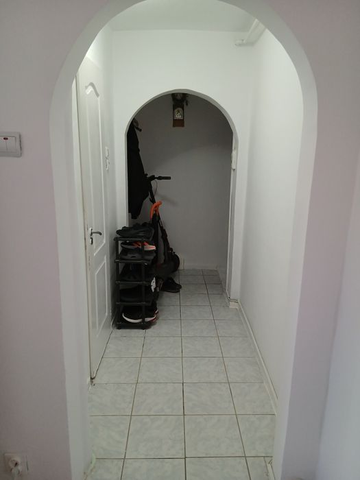 Vand apartament 3 camere zona Vlaicu