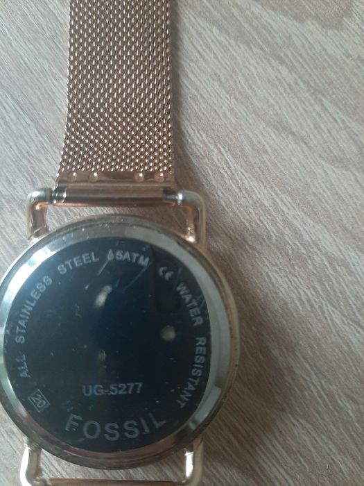 Ceas Fossil Rose Gold – Curea Metalică Tip Mesh – Elegant/Dama