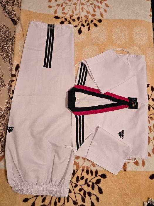 Продам кимоно, в отличном состоянии