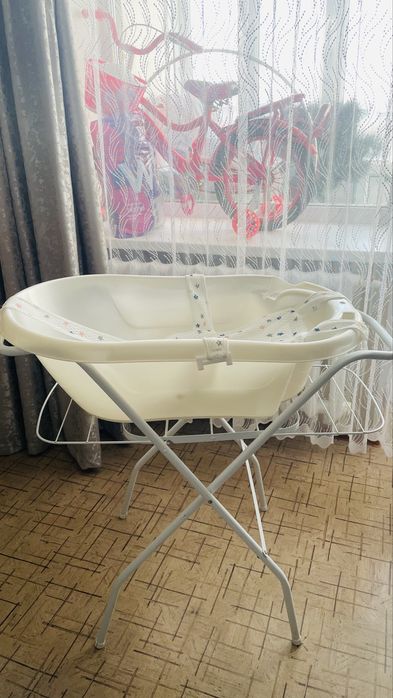 Детский тазик с подставкой