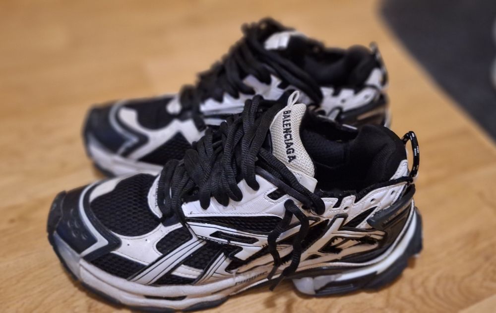 Balenciaga runner