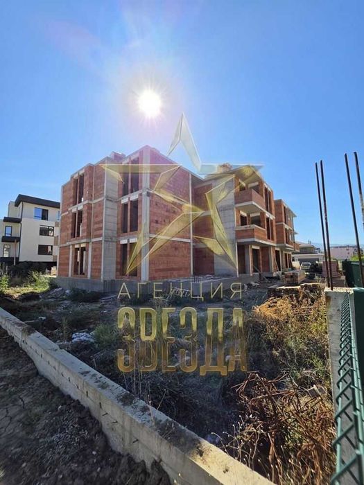 Продава се Двустаен апартамент в Пловдив, Остромила - 63 кв.м за 1270 €/кв.м - Снимка #1