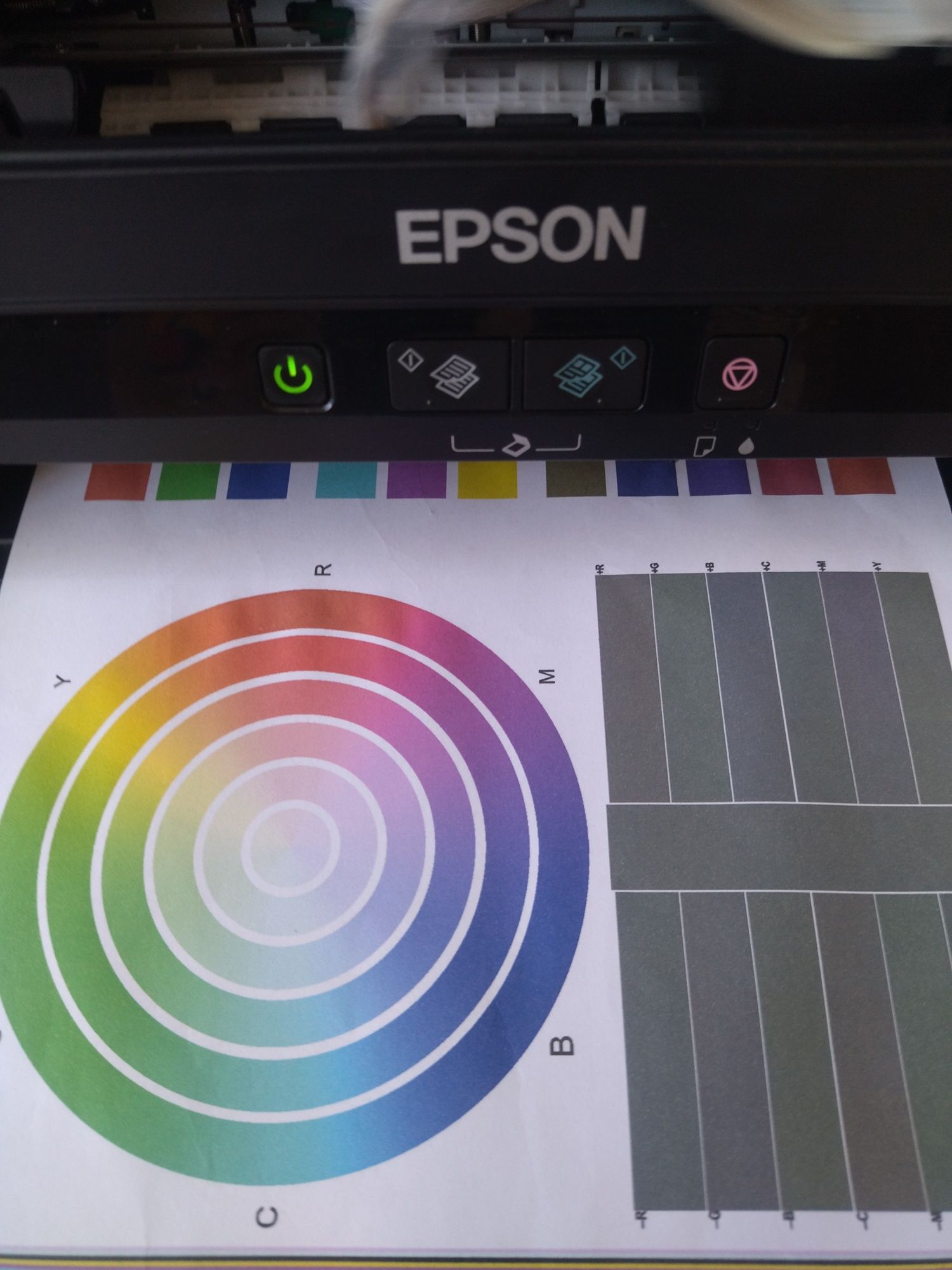 Цветной принтер 3в1 EPSON L222: 50 000 тг. - Периферийные устройства ...