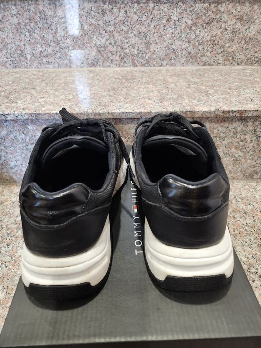 Обувки Tommy Hilfiger номер 39