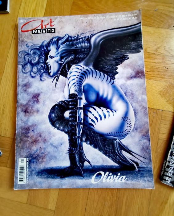 Арт колекция от седем  книги с татуировки