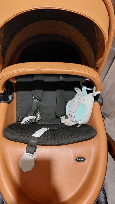 Продамам бебешка количка Fintera Deluxe  2 in 1, с два отделни коша,