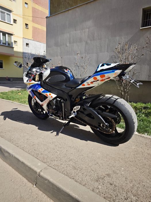 Suzuki gsxr k6 600 (NU RASPUND PE OLX)!