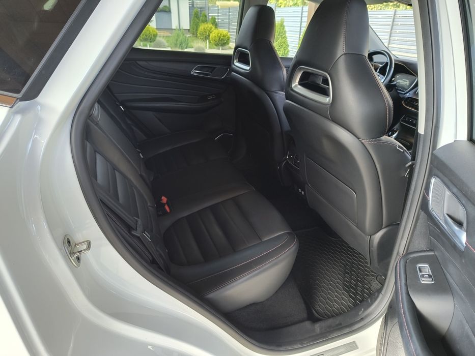 MG EHS plug-in hibrid  că nou.