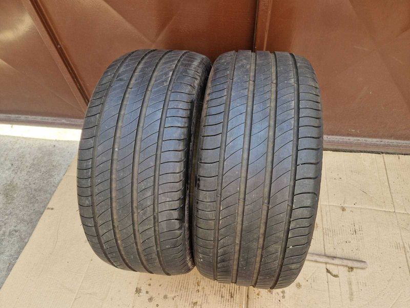 2 Michelin R18 235/40
летни гуми
DOT4321