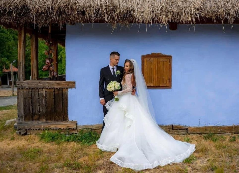 Vând rochie de mireasa Milla Nova, model Penelopa, potrivită pt un XS-