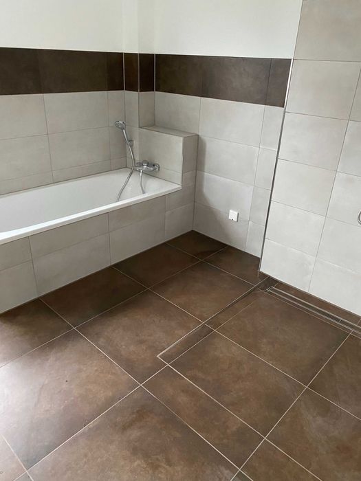 Servicii Montaj Gresie și Faianță – Profesionalism și Calitate!