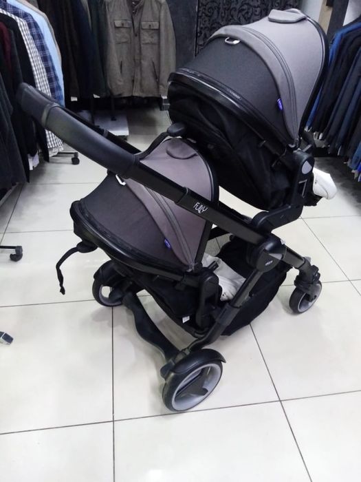 Новая коляска chicco