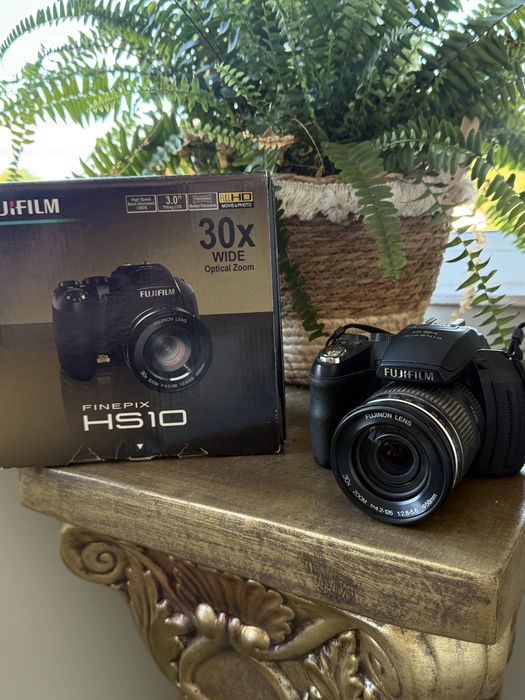 aparat foto si video Fujifilm Finepix HS10 30x zoom