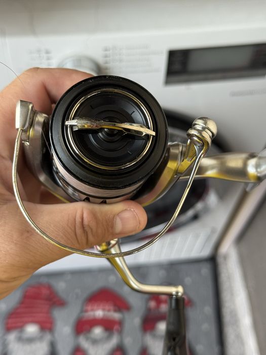 Mulinete pescuit shimano stradic si aero xr