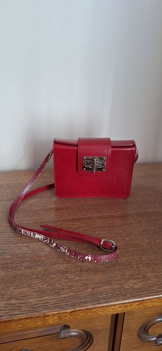 Geanta piele naturala cu defect