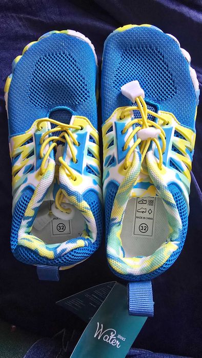 Aquashoes, unisex marime 32, noi, barefoot