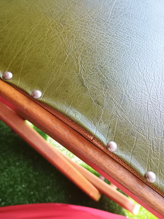 Винтидж столче за крака