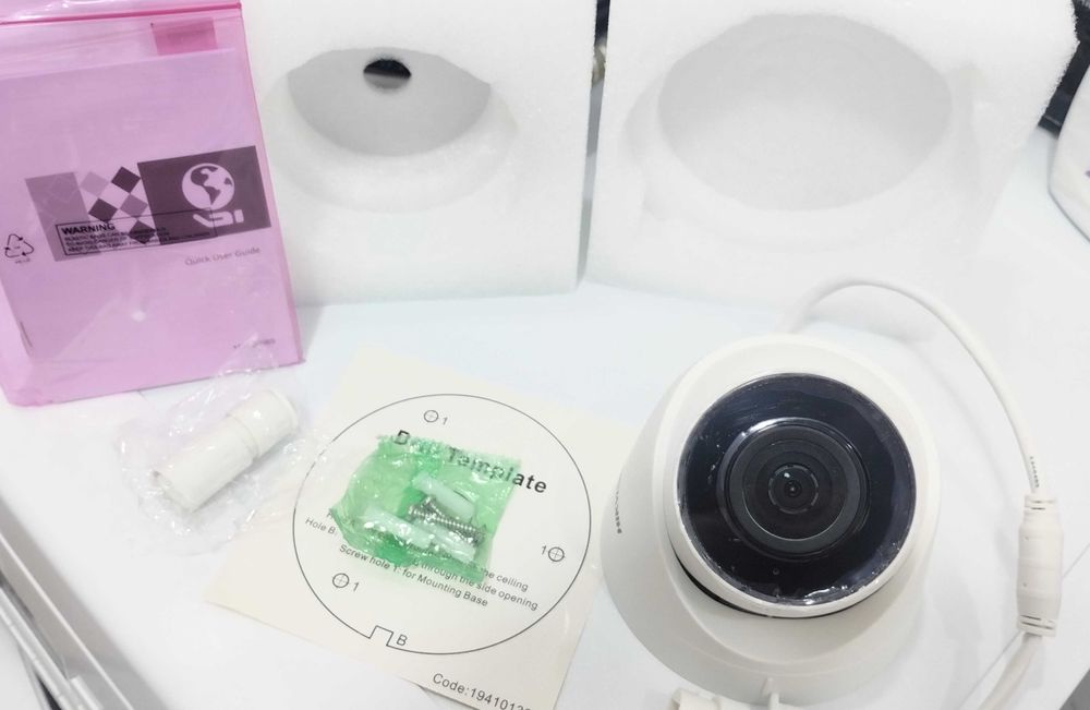 Camera IP Hikvision DS-2CD1323G0-IU