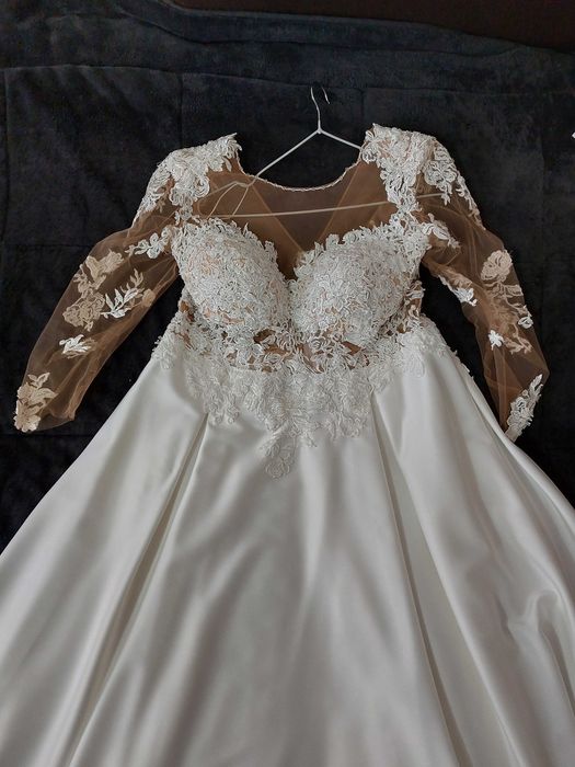 Vand rochie si pantofi  mireasa