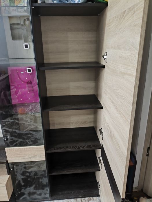 Продам стенку Российскую.