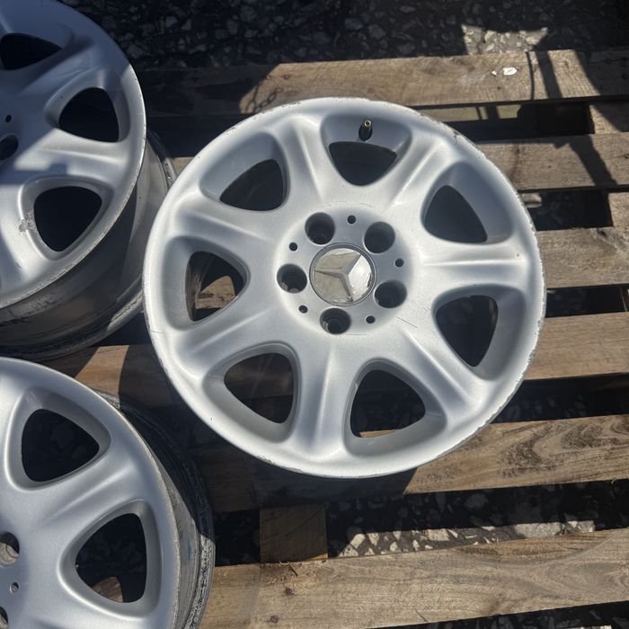 3 броя джанти Mercedes 71/2J R16 ET46 A2202010702 ном 838