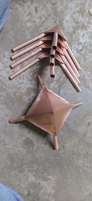 Piramide de cupru diferite mărimi