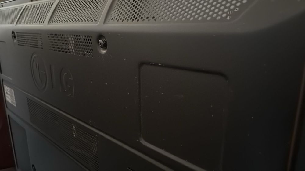 Телевизор  LG 42PQ200R-ZA