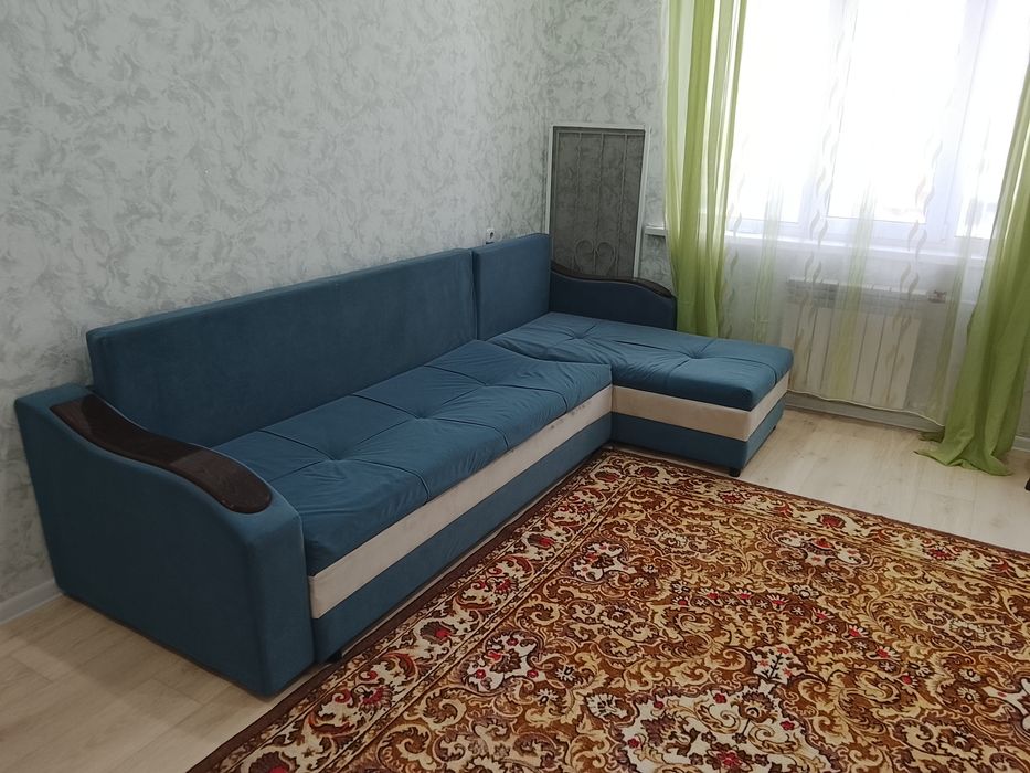 Продам диван в отличном состоянии