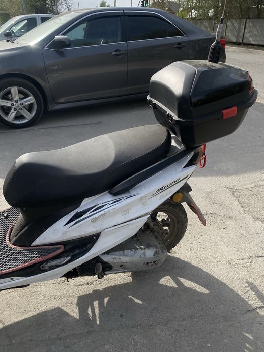 Срочно продам мопед макси