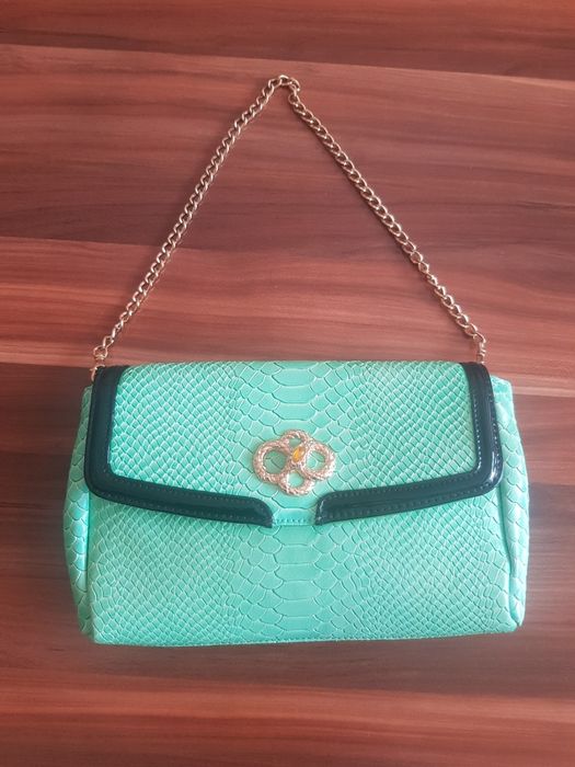 Чанти на  Roberto Cavalli, Victoria Secret.