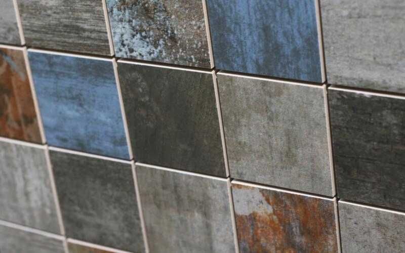 Укладка кафеля и отделька камнем (корка гранит) качественно