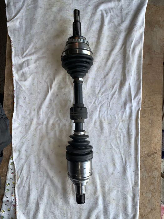 Привод в сборе Rav-4 граната