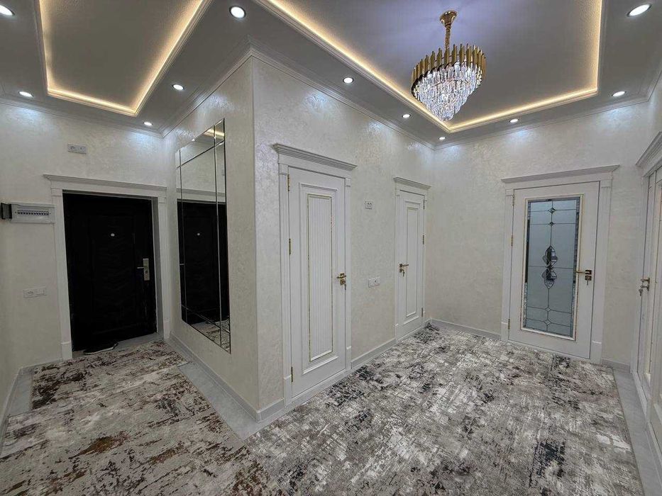 Продаётся 4х комнатная квартира по выгодной цене и евроремонтом