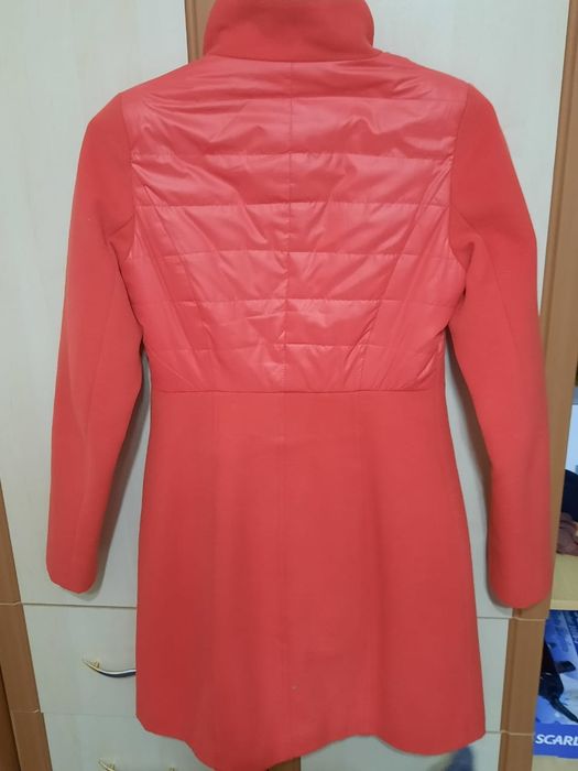 Продаю пальто, демисезонное .