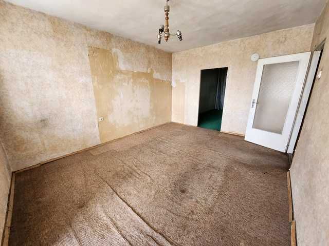 Продава се Двустаен апартамент в Търговище, Център - 65 кв.м за 1216 €/кв.м - Снимка #1