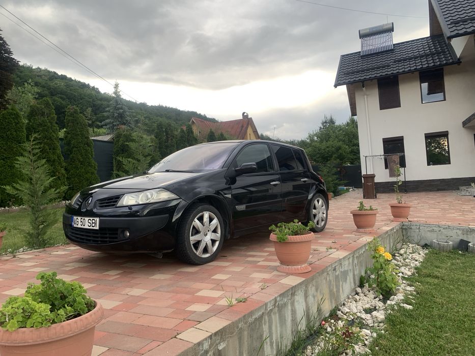 RENAULT Megane