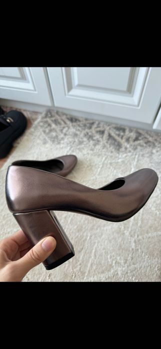 Продам туфли 35 размер одевали 3 раза