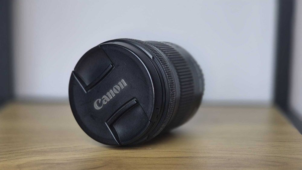 Canon EOS 80D + 50mm f/1.8 STM + 18-55 IS STM + Grip + 4 Baterii + Incarcator
