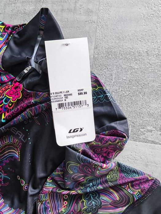 Tricouri de ciclism Pearl Izumi, Louis Garneau, noi, cu eticheta. Preț  100 Ron/buc sau 175 ron ambele