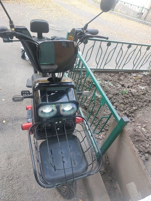 Электро скутер продам