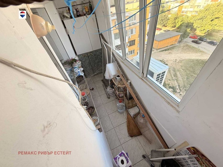 Двустаен апартамент за продажба кв. Чародейка юг