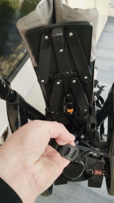 Vand căruț chicco 3 in 1