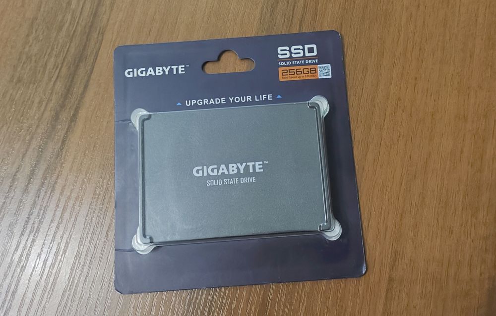 SSD диск 256 Gb. Новые. ССД жесткий диск