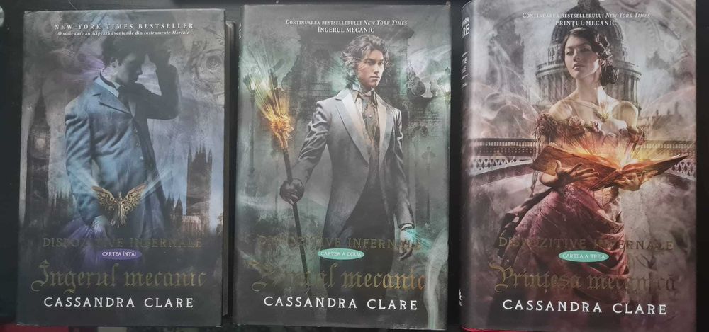 Carti pentru adolescenti