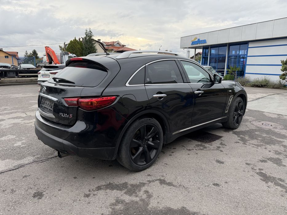 Infiniti FX30d S НА ЧАСТИ