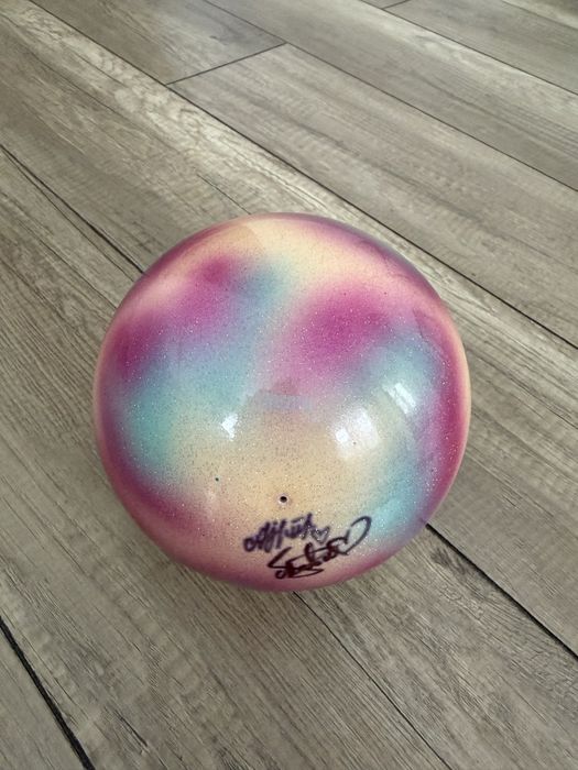 Мяч для гимнастики