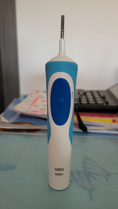 Periuța electrica dinți, stare bună